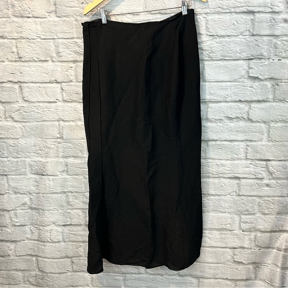 NWT XD Xenia Design Euro 46 Black Pleated Linen Blend Maxi Skirt - Picture 4 of 12